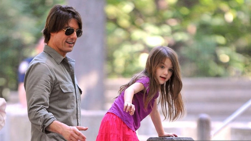 Tom Cruise and Suri’s Day Out in New York with Iconic Ray-Ban Aviators