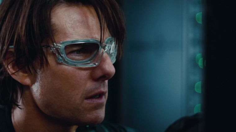 Tom Cruise in Oakley Wind Jacket: The Ultimate Eyewear for High-Flying Stunts