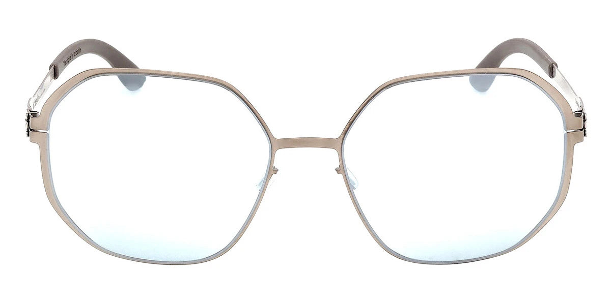 ic! berlin - Dominica