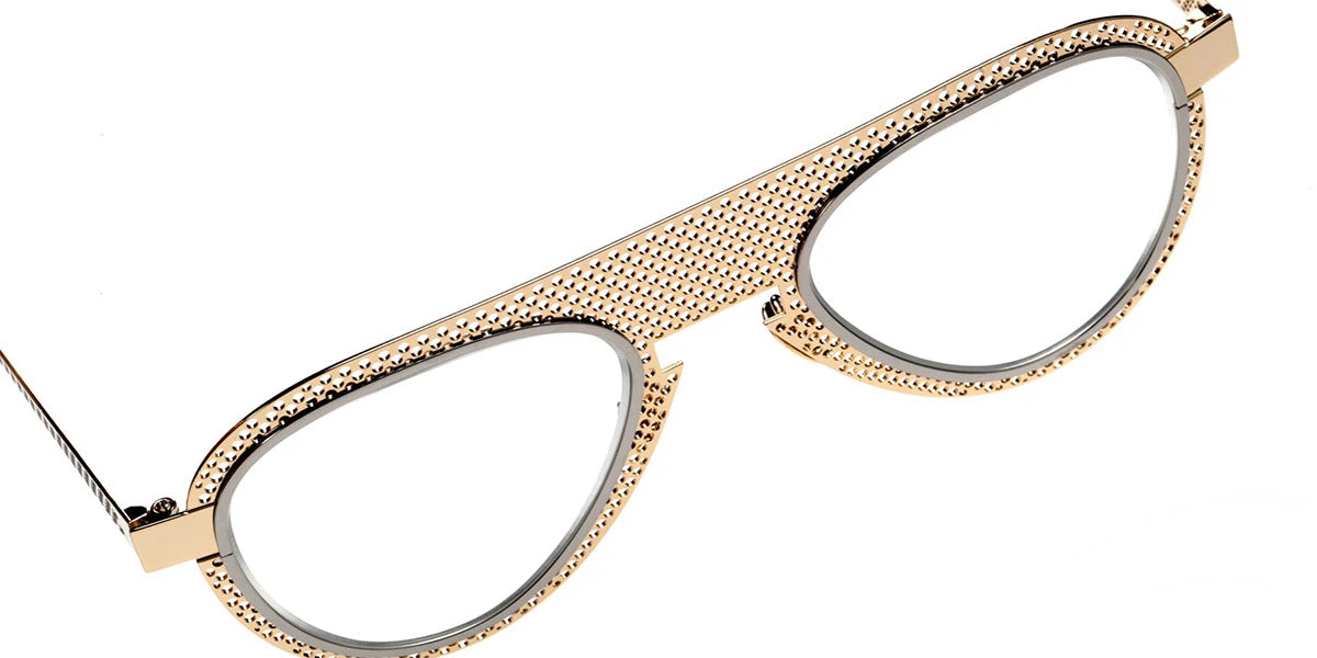 Sabine Be - Be Legend Hole