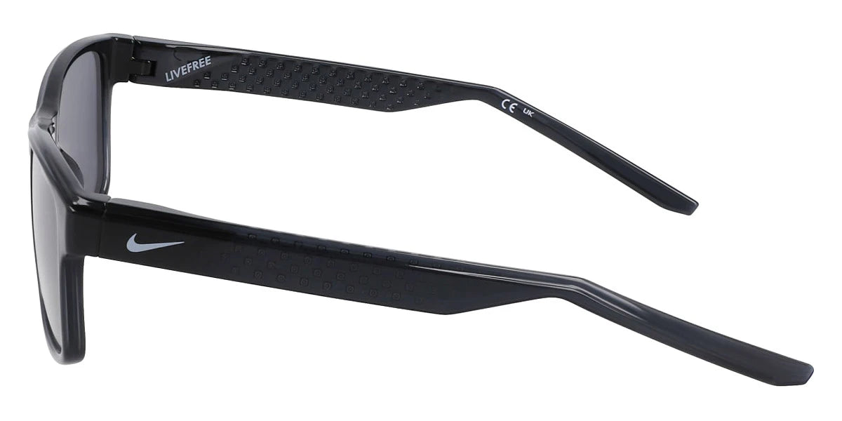 Nike - LIVEFREE CLASSIC EV24011