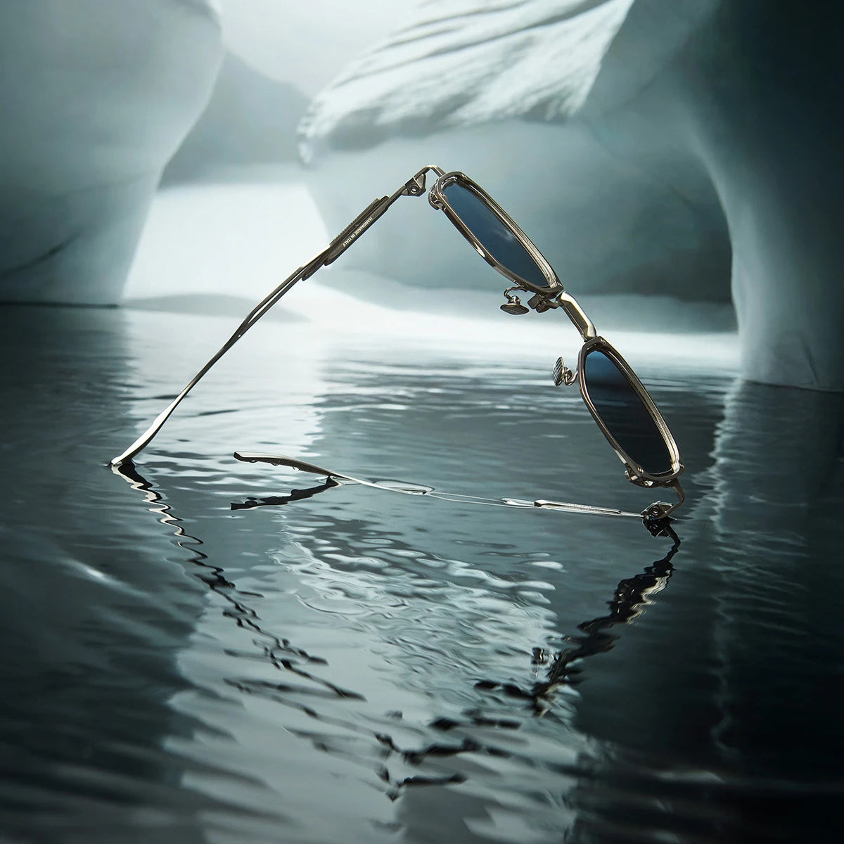 Movitra - Trinitas 01