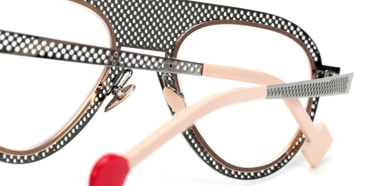 Sabine Be - Be Legend Hole