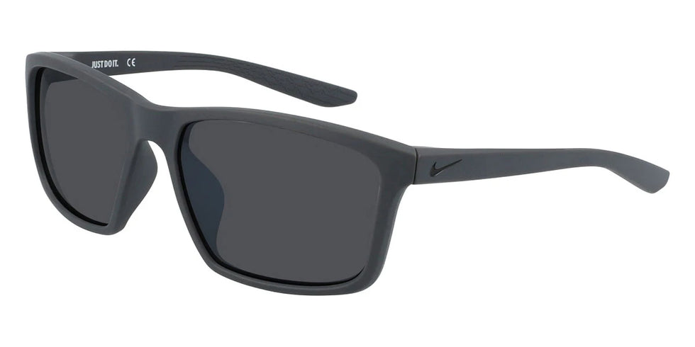 Nike - VALIANT FJ1996