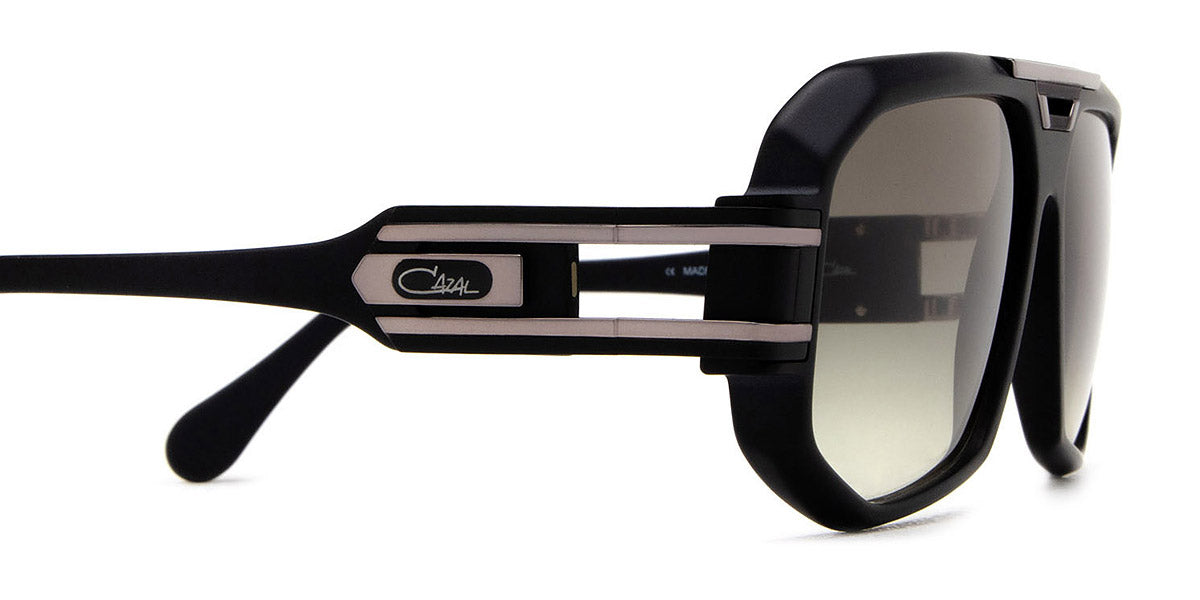 Cazal - 675