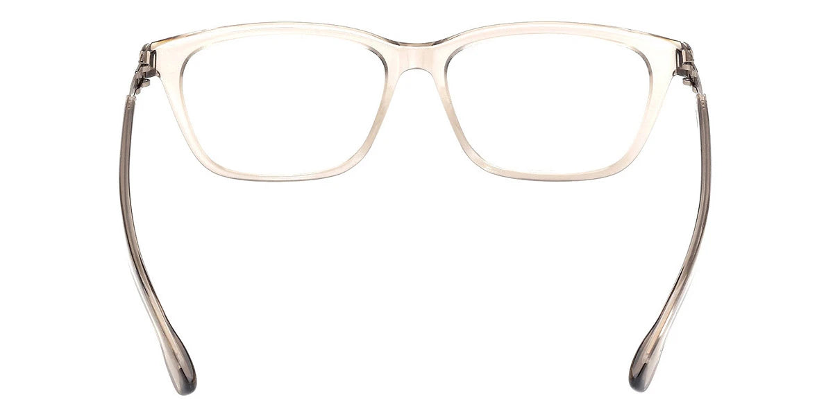 ic! berlin - Cynthia