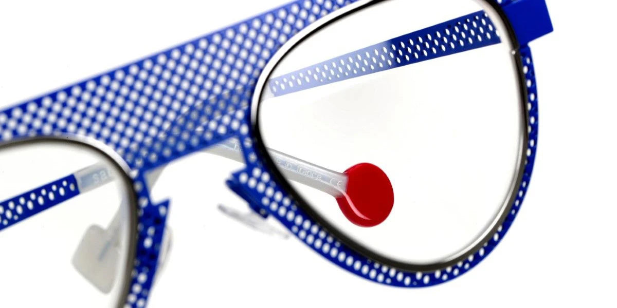 Sabine Be - Be Legend Hole