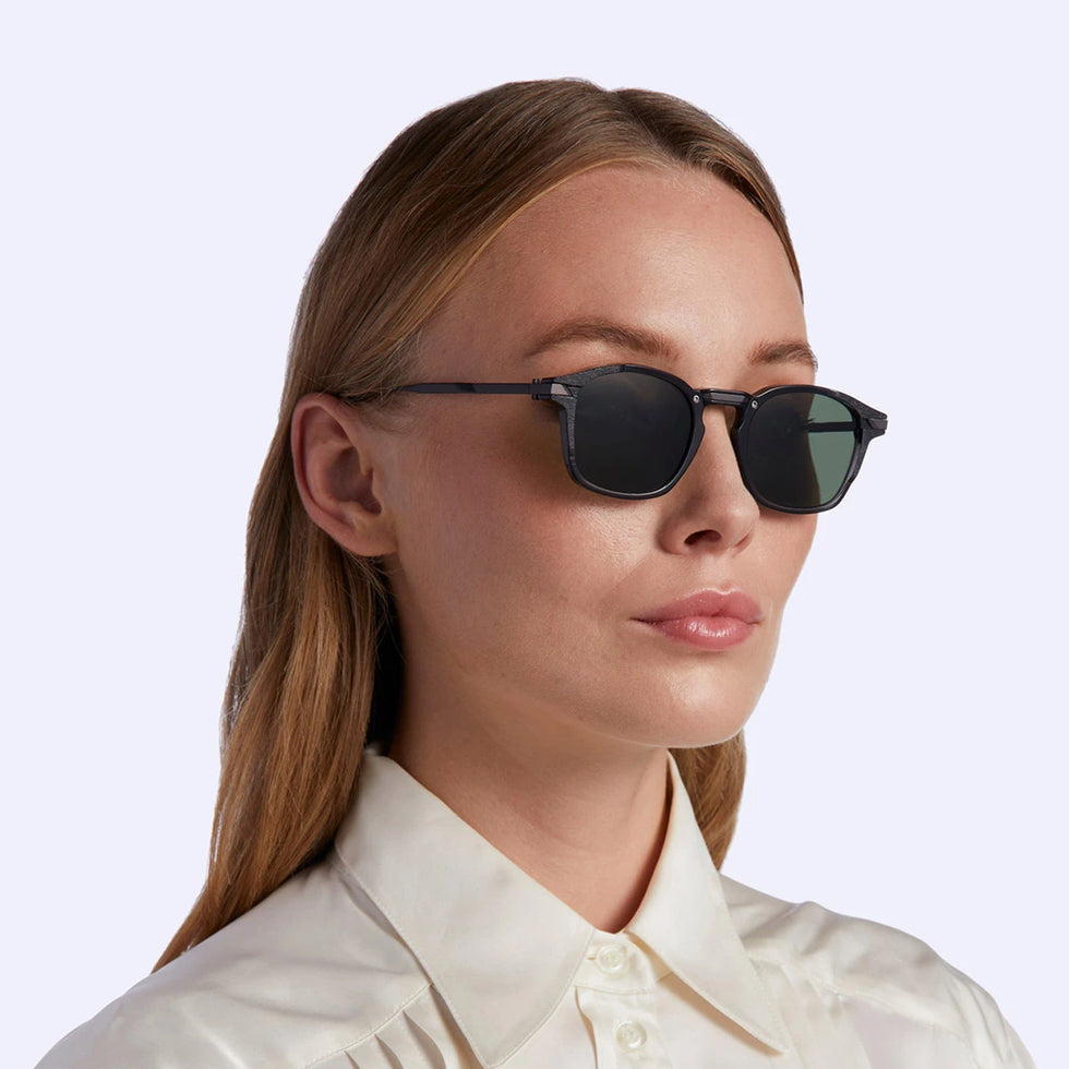 Movitra - AM 02 F Sun