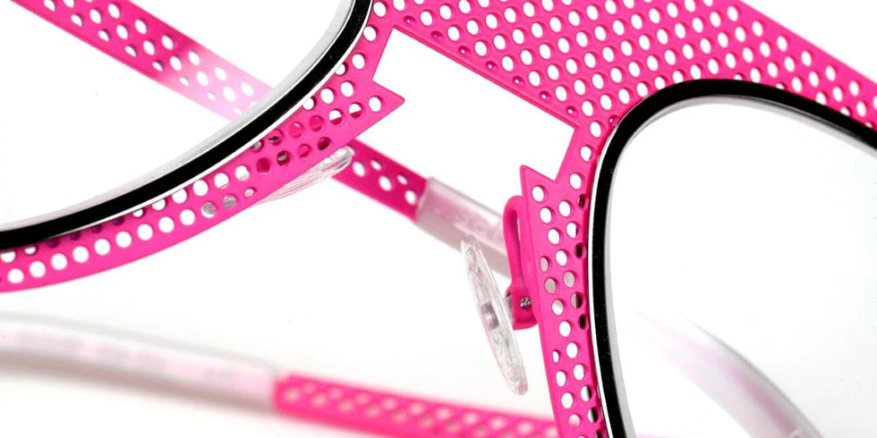 Sabine Be - Be Legend Hole