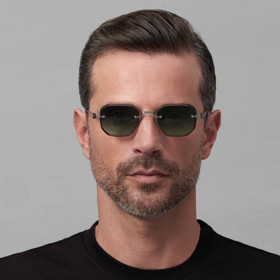 Akoni Juno-Two 307E 47 - Crystal Clear/12k Gold / Deep Emerald Green #id:akojunotwo307e_s:102115