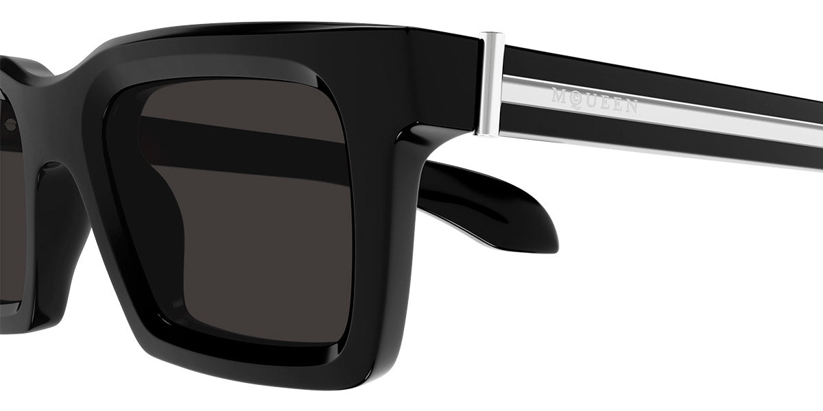 Alexander McQueen - AM0506S