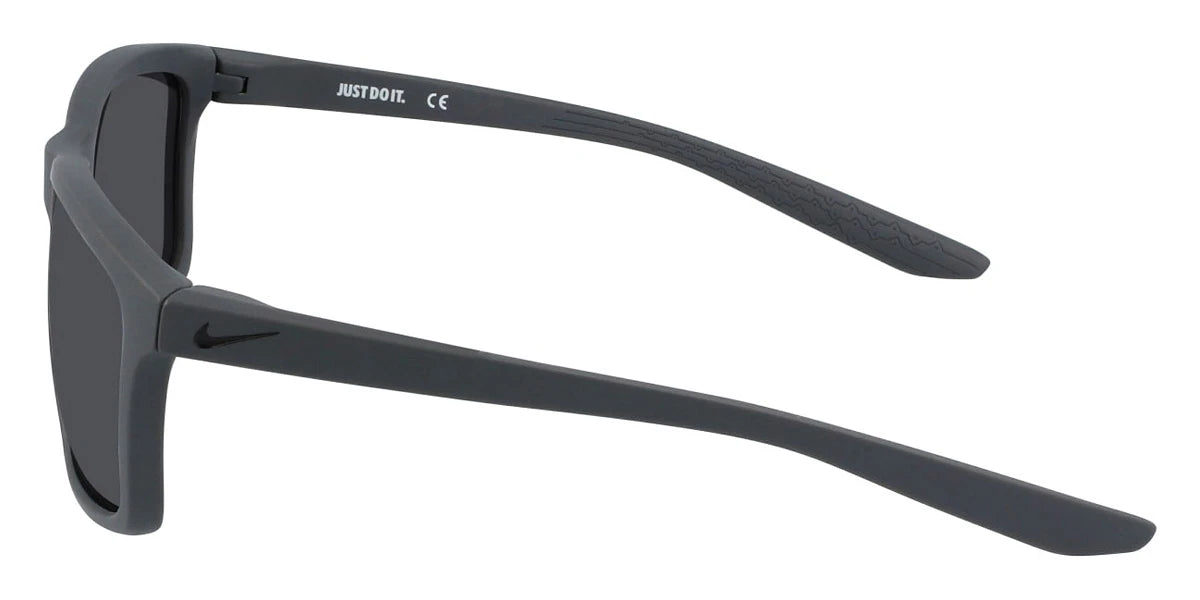 Nike - VALIANT FJ1996