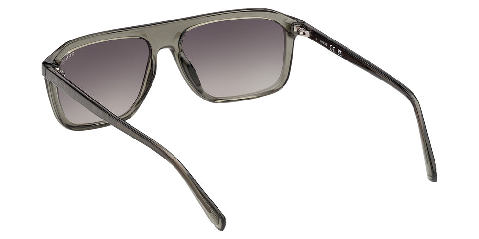 Guess GU00311 96B 57 - Shiny Dark Green / Gradient Smoke #id:gu0031196b_s:100115