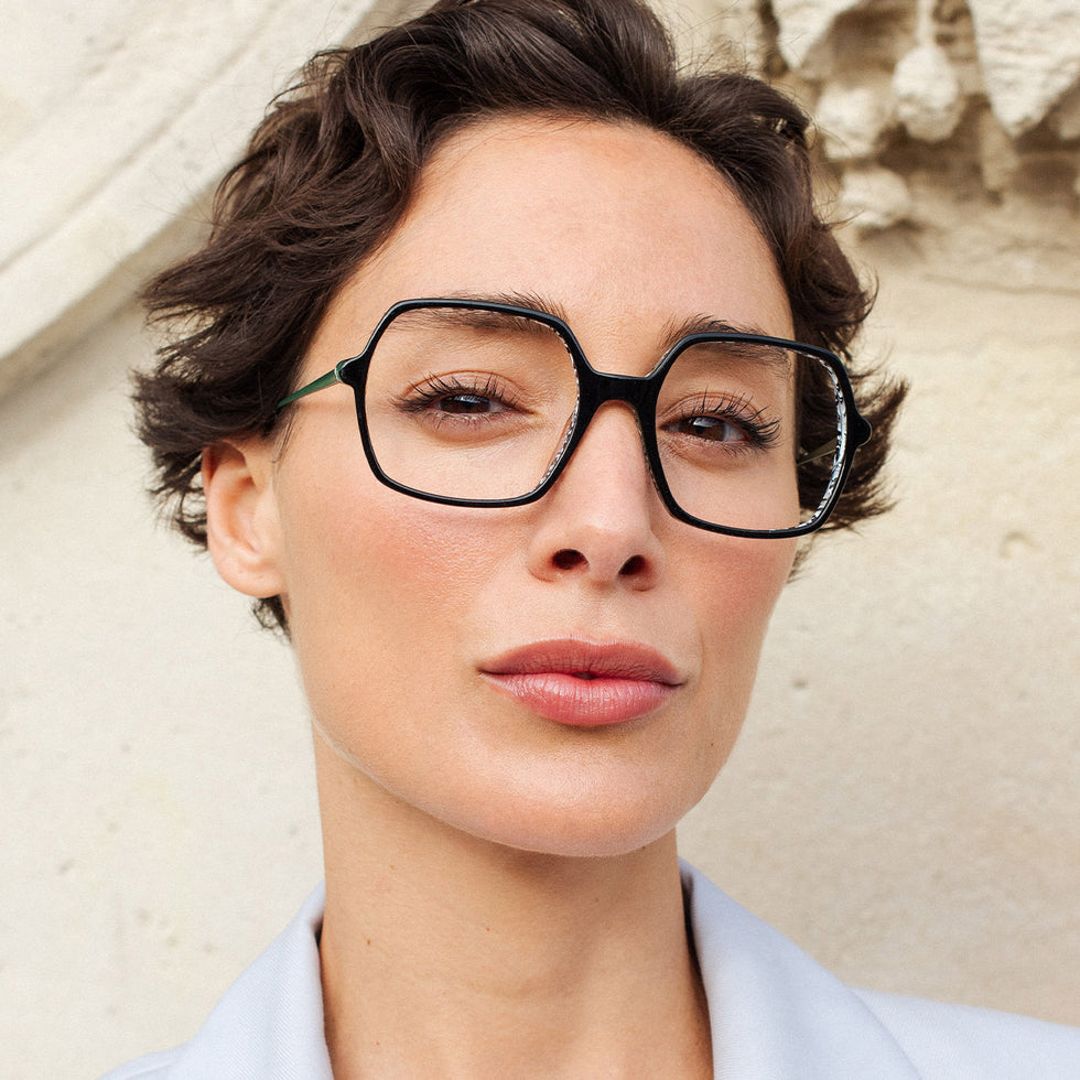 LaFont Tess 1105 53 - Black #id:laftess1105_s:100110