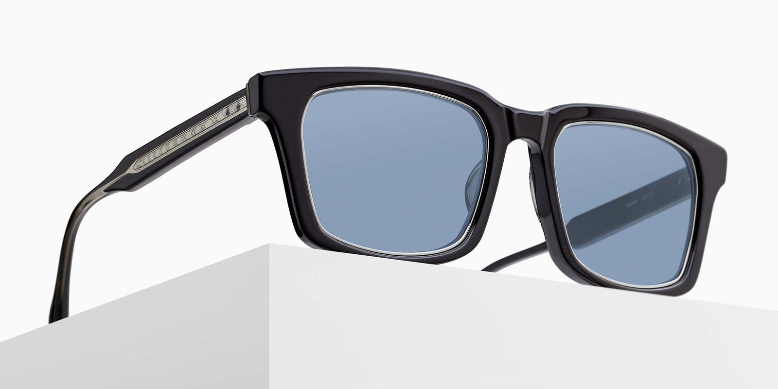 Matsuda M1040 54 - Black / Cobalt Blue #id:m1040blackcobaltbluesunglass_s:100105