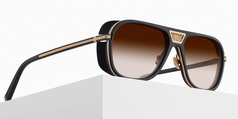 Matsuda M3023-V2 58 - Matte Gold/Matte Black / Brown Gradient #id:m3023v2mattegoldmatteblackbrowngradientsunglass_s:106105