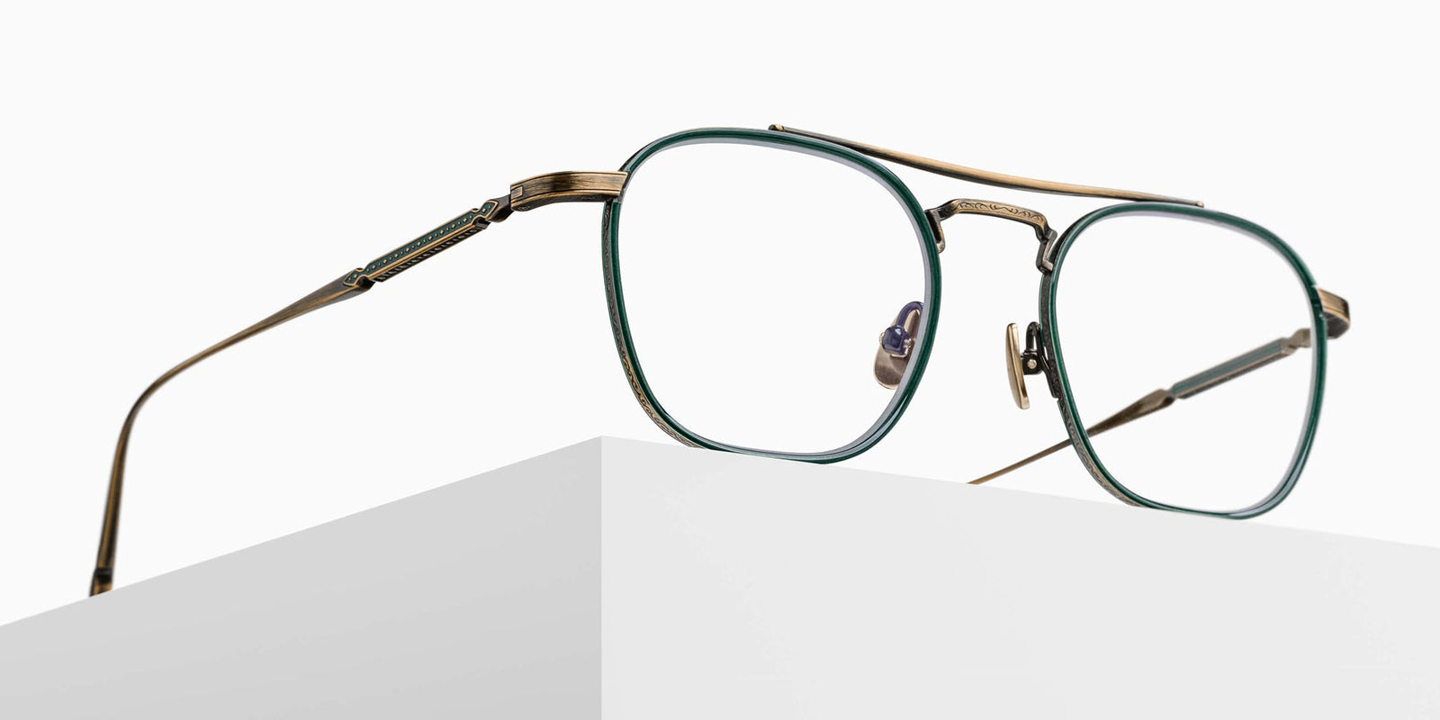 Matsuda M3149 48 - Antique Gold/Bottle Green #id:m3149antiquegoldbottlegreenclearlensoptical_s:100105