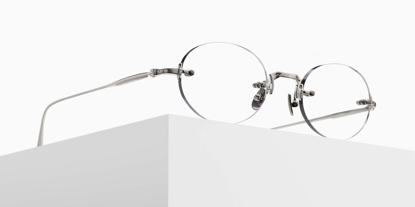 Matsuda M5002 47 - Palladium White #id:m5002palladiumwhiteclearlens47_s:106105
