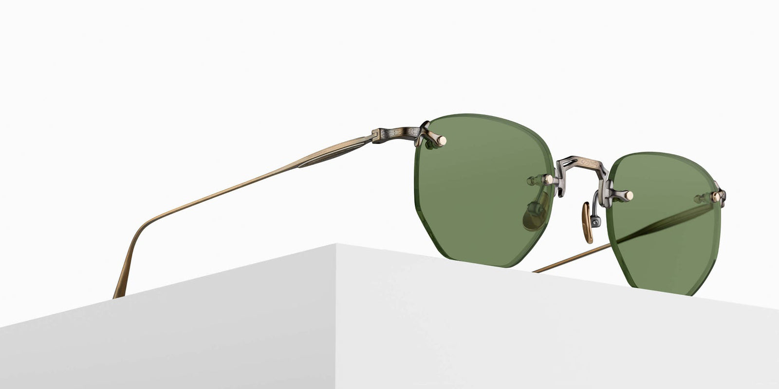 Matsuda M5006 46 - Antique Gold / Sage Green #id:m5006antiquegoldsagegreensunglass_s:100105