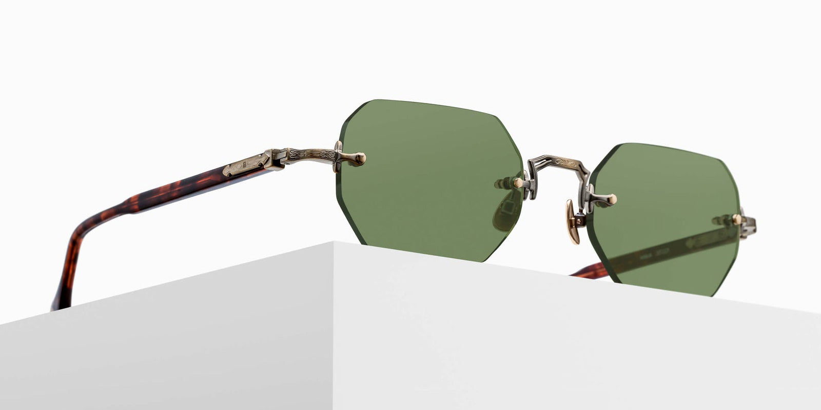 Matsuda M5010 51 - Antique Gold/Dark Tortoise / Sage Green #id:m5010antiquegolddarktortoisesagegreen51_s:100105