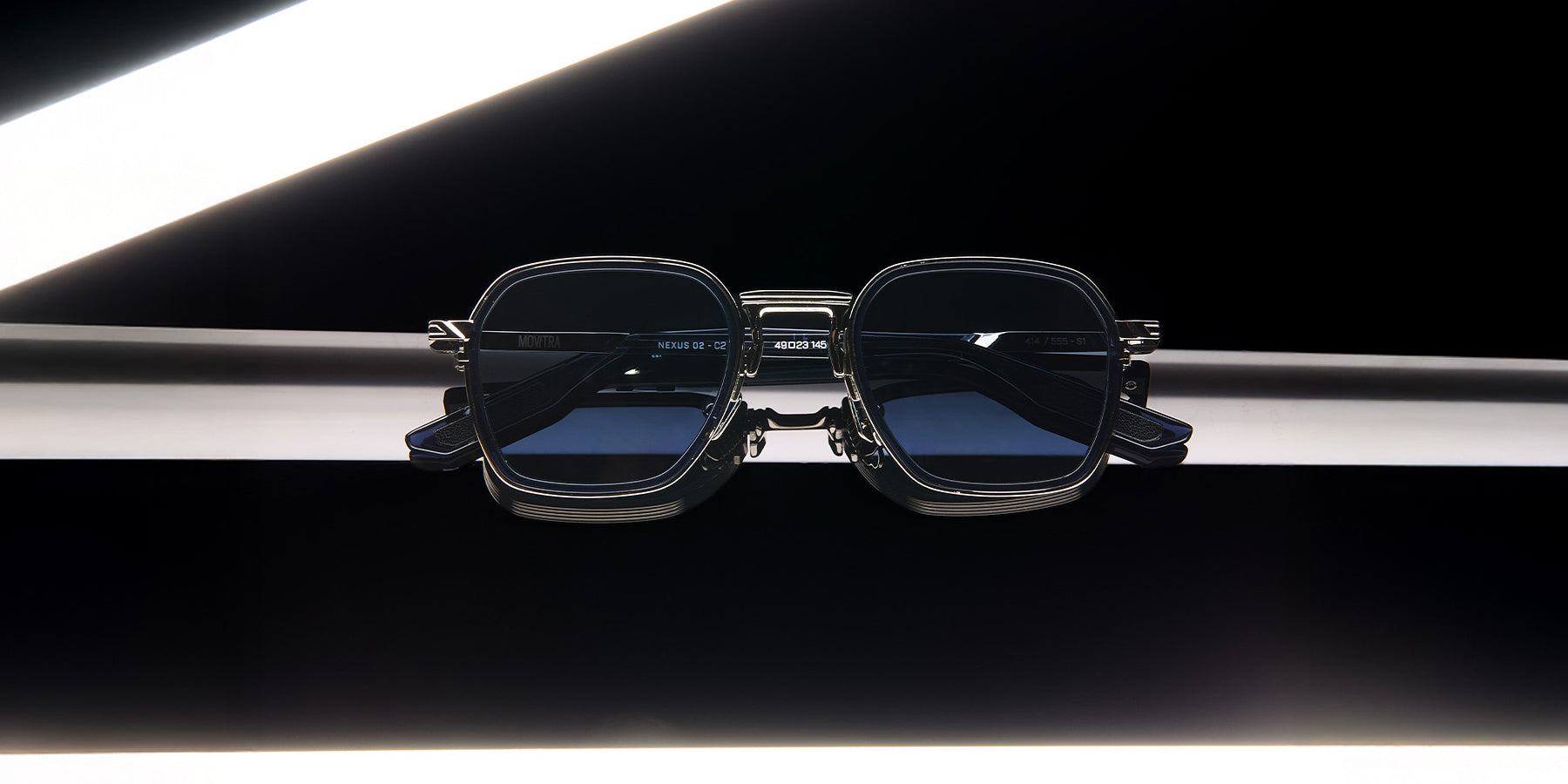 Movitra Nexus 02 49 - Crystal Black & Gun #id:mvtnexus02crystalblackgun_s:106115