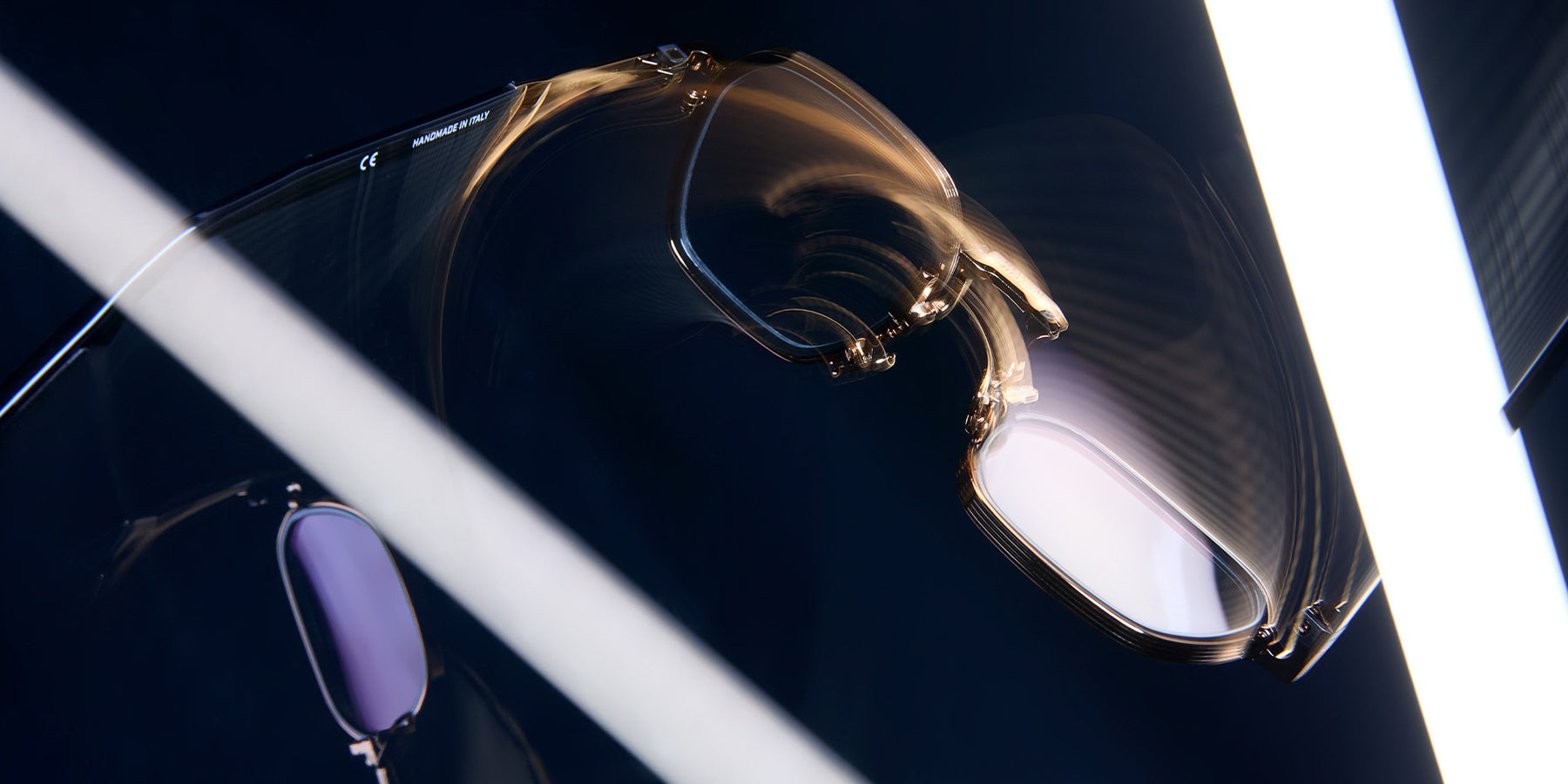 Movitra Nexus 02 49 - Crystal Black & Gun #id:mvtnexus02crystalblackgun_s:106120