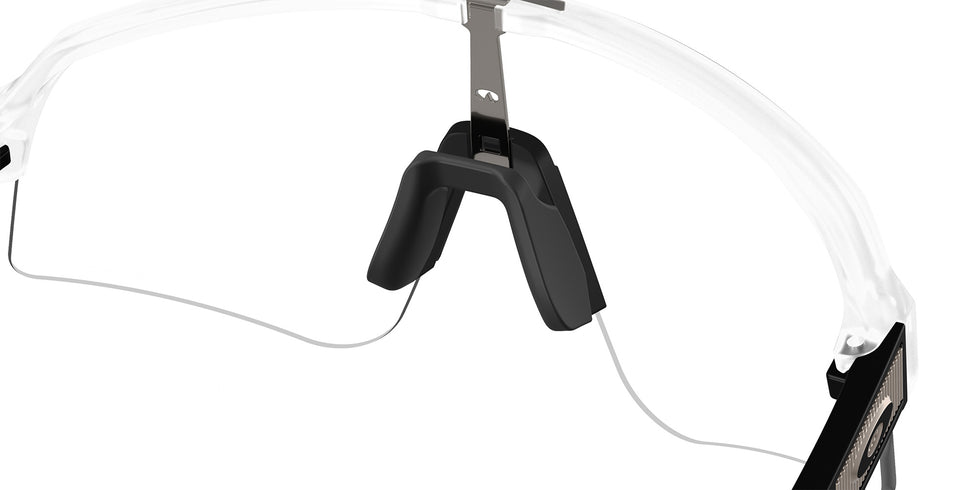 OAKLEY OO9465 Sutro Lite Sweep 946539 139 - Matte Clear #id:oo9465946539_s:100150