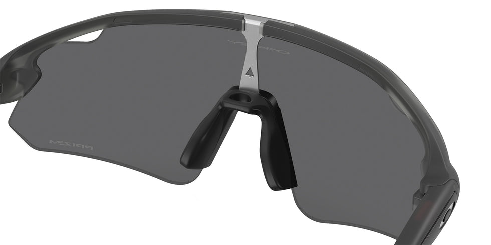 OAKLEY OO9525 Stunt Devil 952501 137 - Matte Gray Smoke #id:oo9525952501_s:100135