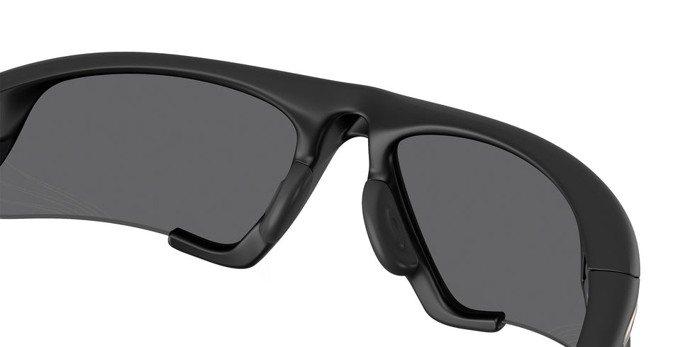 OAKLEY OO9532 Suture Jacket® 953201 64 - Matte Black #id:oo9532953201_s:100135