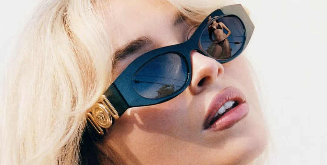 Sabrina Carpenter Shines as the New Face of Versace’s Iconic Sunglasses