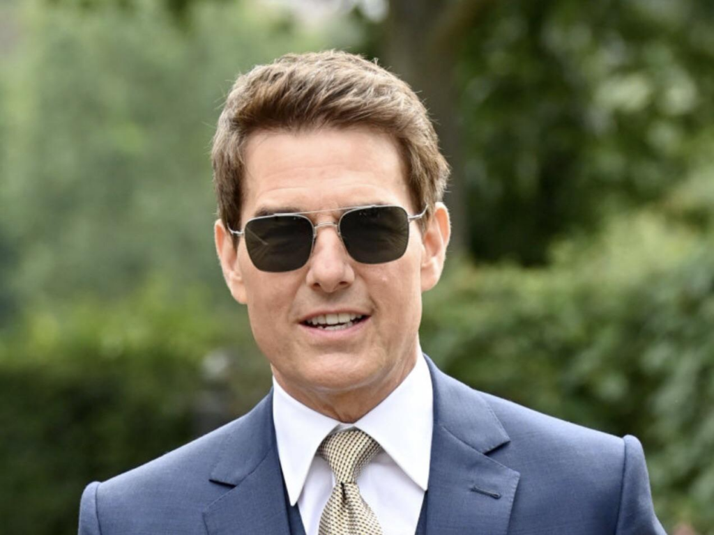 Tom Cruise Channels Iconic Pilot Cool at Wimbledon 2021