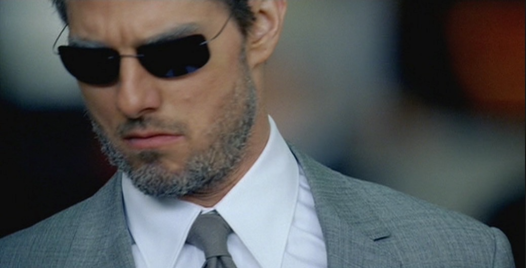 Tom Cruise’s Iconic Silhouette Sunglasses in Collateral: A Fusion of Style and Precision