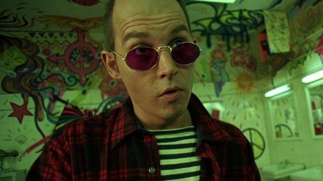 A Match Made in Movie Madness: Johnny Depp & the Iconic Ray-Ban Oval Sunglasses