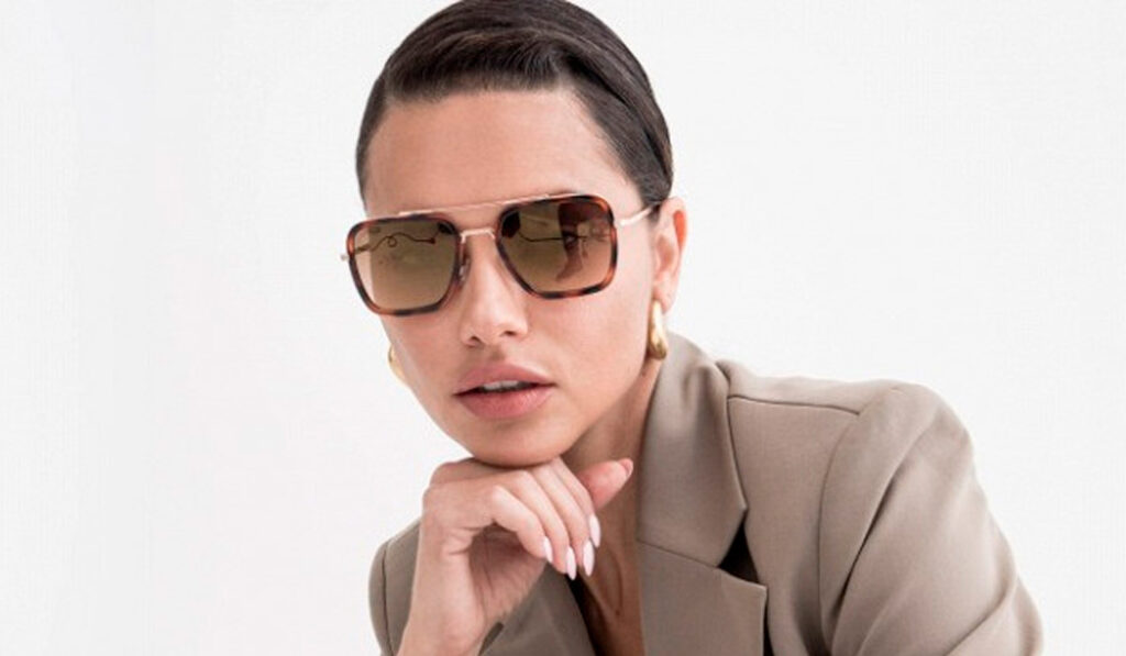 Adriana Lima launches glasses collection with Prive Revaux