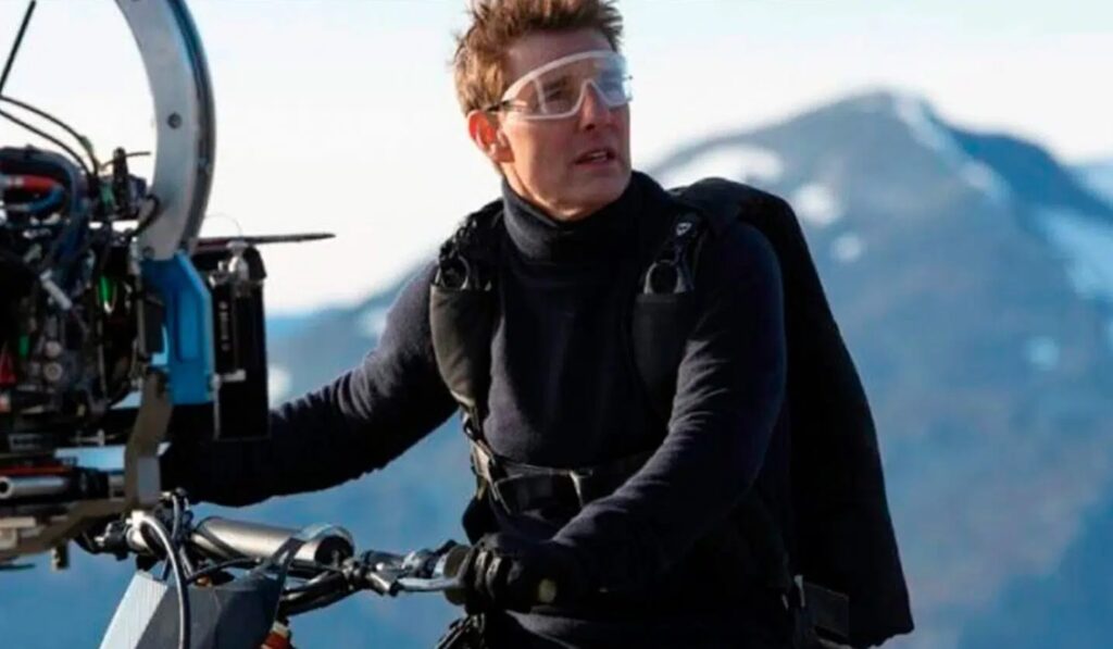 Tom Cruise’s Oakley ECLP23 Sunglasses: The Tactical Shades Behind Mission: Impossible’s Boldest Stunts