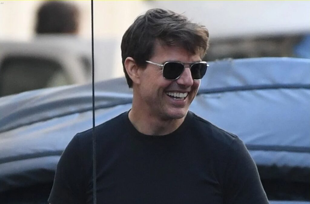 Tom Cruise Wears American Optical Original Pilot Sunglasses on Mission: Impossible 6 Set