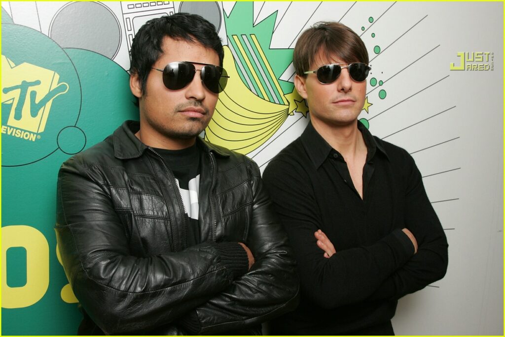 Tom Cruise Wows on MTV TRL in Cartier Santos Dumont Silver Sunglasses