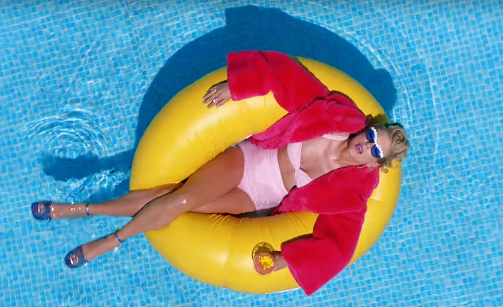 Taylor Swift’s Iconic Music Video Shades: Nova Crystal in Blue
