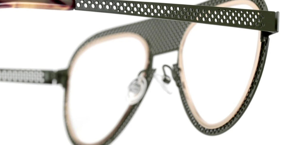 Sabine Be - Be Legend Hole