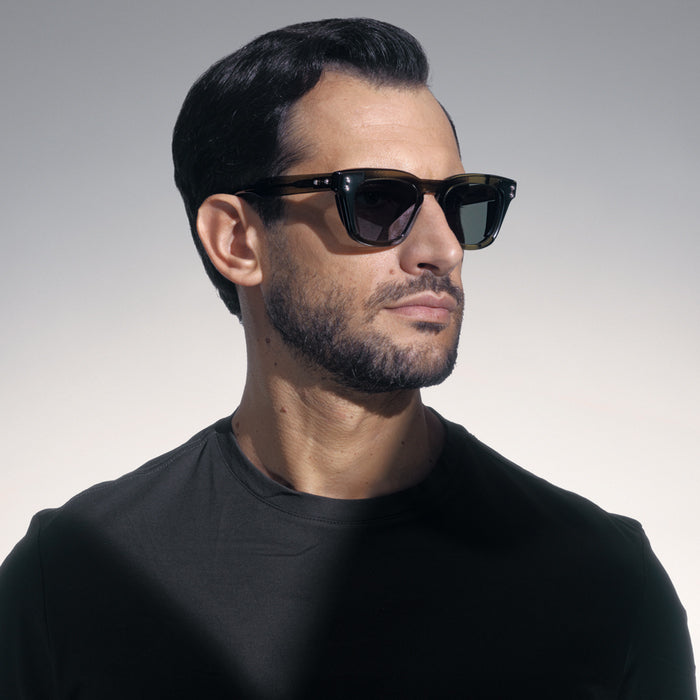 Akoni Ara 104C 52 - Crystal Olive #id:akoara104c_s:104120