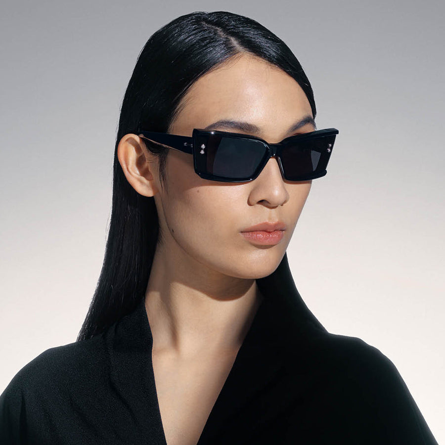 Akoni Lynx 107A 69 - Solid Black / Dark Gray/Black Flash Mirrored #id:akolynx107a_s:102120