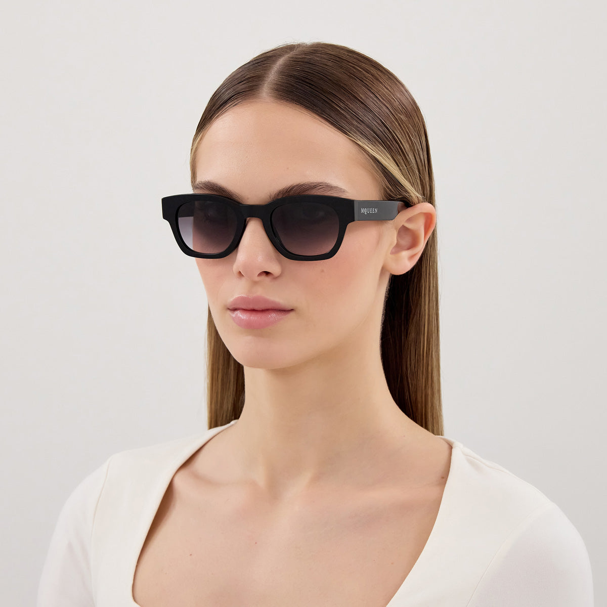 Alexander McQueen AM0530S 001 49 - Black / Gray Gradient #id:am0530s001_s:100115