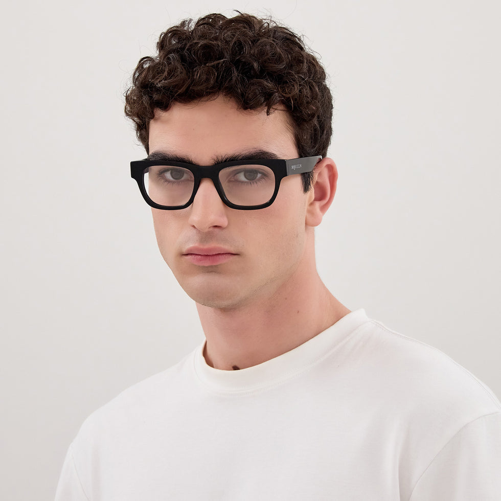 Alexander McQueen AM0531O 001 51 - Black #id:am0531o001_s:100115