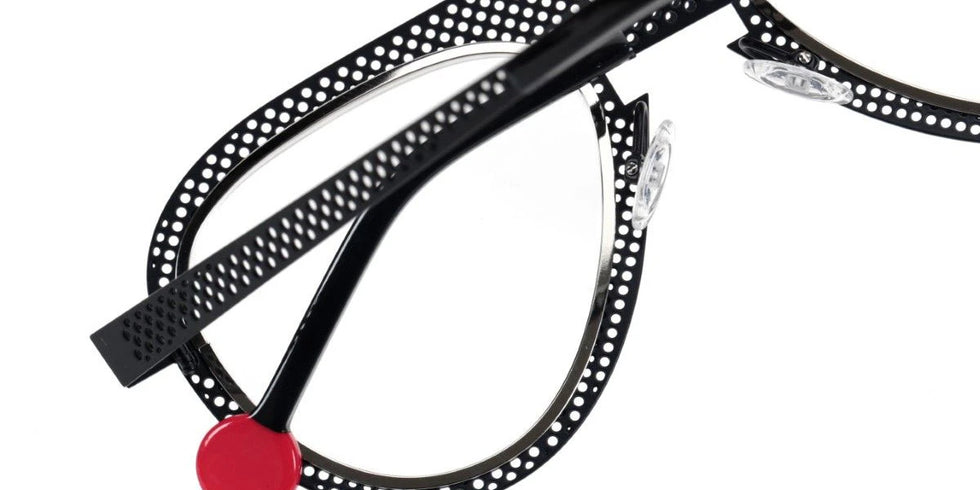 Sabine Be - Be Legend Hole