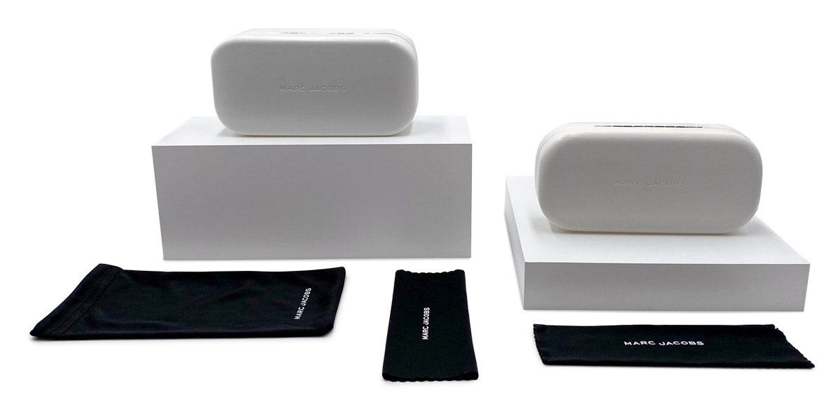 Example of Eyewear Cases by Marc Jacobs #id:box-Marc Jacobs_s:110115