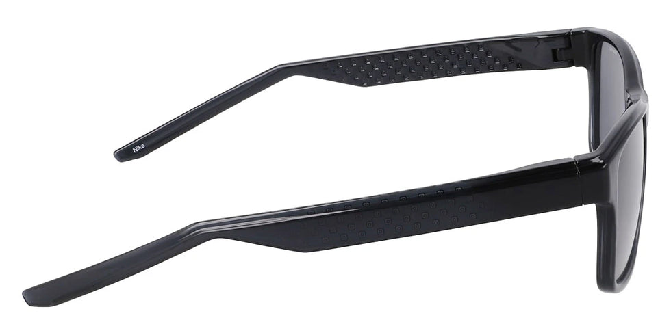 Nike - LIVEFREE CLASSIC EV24011