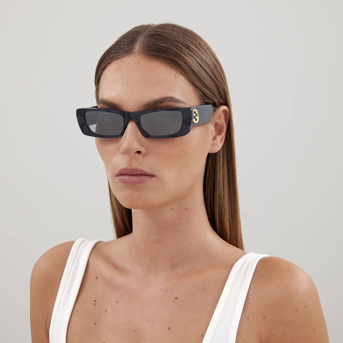 Gucci GG0516S Rectangle Sunglasses | EyeOns.com