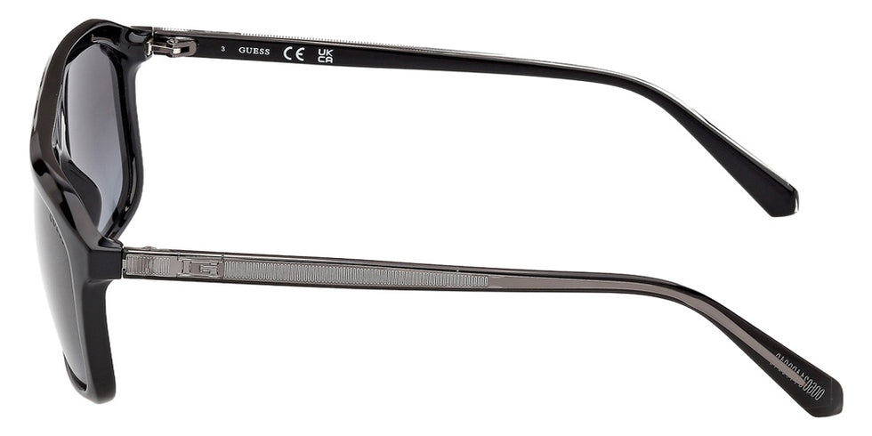 Guess GU00311 01B 57 - Shiny Black / Gradient Smoke #id:gu0031101b_s:100110
