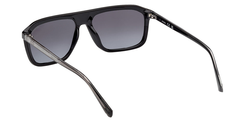 Guess GU00311 01B 57 - Shiny Black / Gradient Smoke #id:gu0031101b_s:100115
