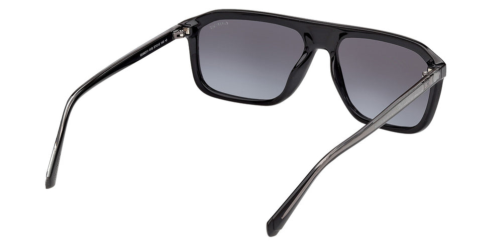 Guess GU00311 01B 57 - Shiny Black / Gradient Smoke #id:gu0031101b_s:100125